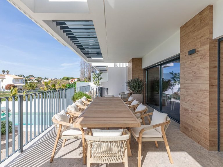 Villa for Sale in Quarteira, Algarve 9