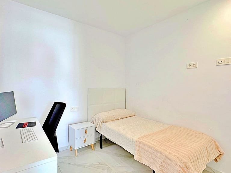 Villa for Sale in Torrevieja, Alicante 19