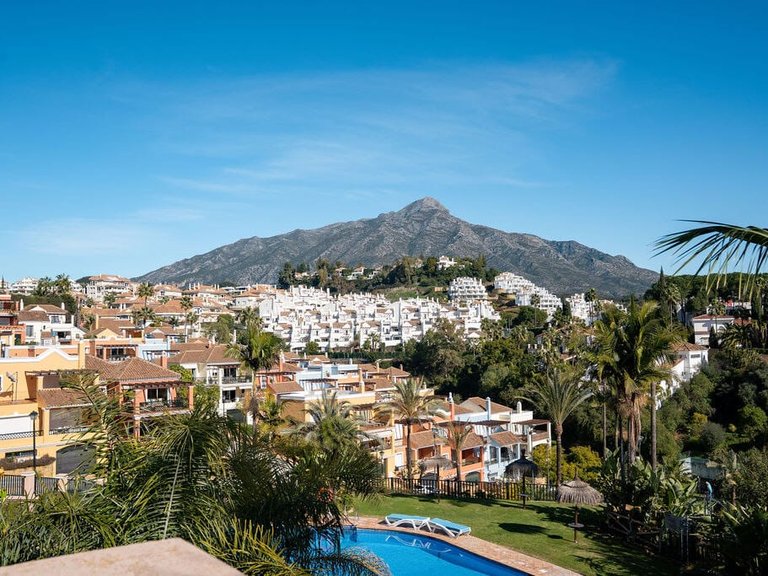 Villa for Sale in Marbella, Malaga 1