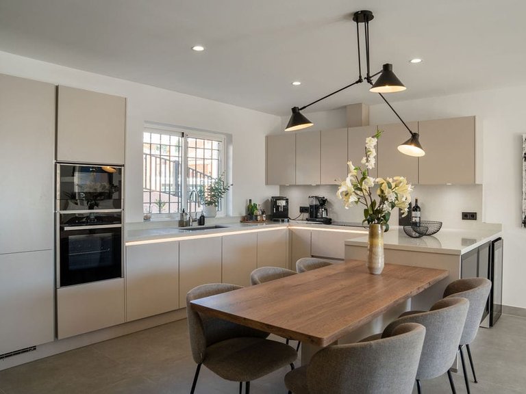 Villa for Sale in Marbella, Malaga 14