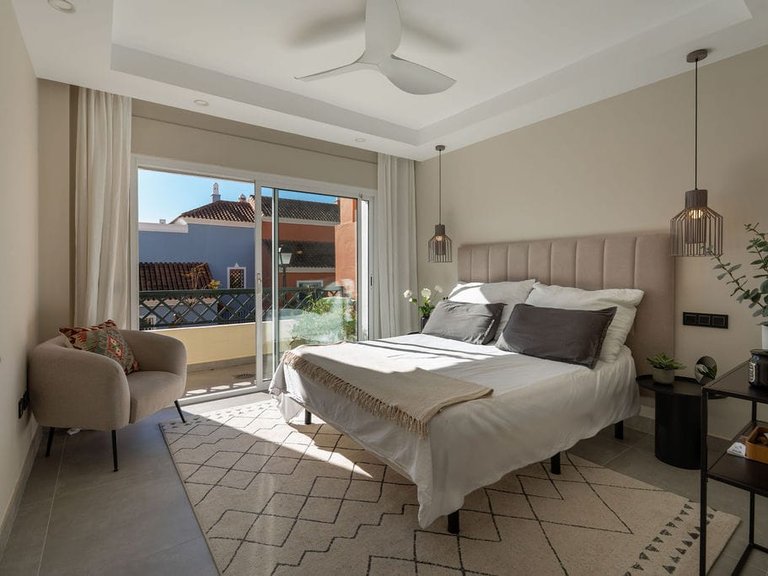 Villa for Sale in Marbella, Malaga 16