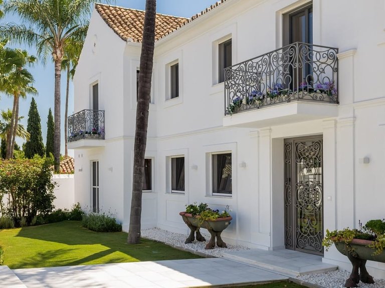 Villa for Sale in Marbella, Malaga 7
