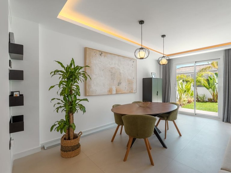 Villa for Sale in Marbella, Malaga 10