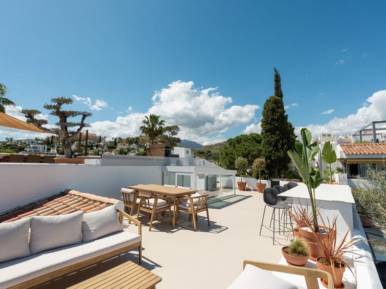 Villa for Sale in Marbella, Malaga 3