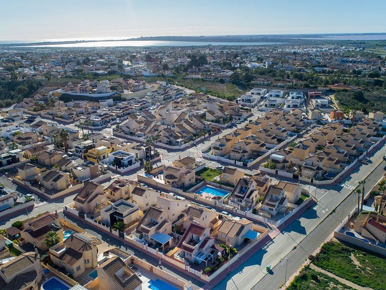 Villa for Sale in Center, Benijofar, Alicante 47