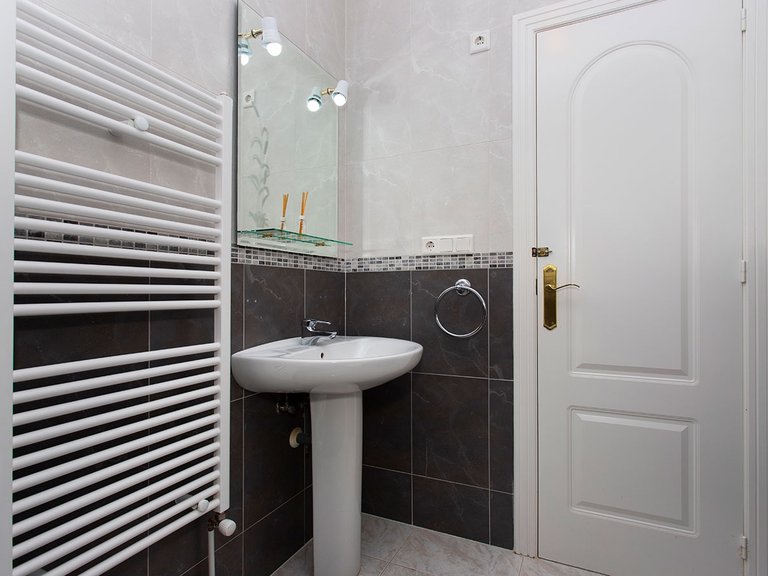Villa for Sale in Center, Benijofar, Alicante 25