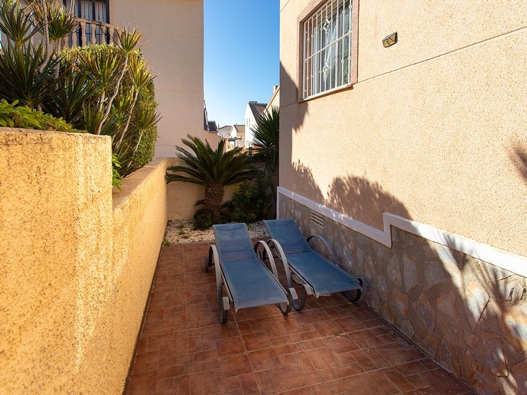 Villa for Sale in Center, Benijofar, Alicante 41
