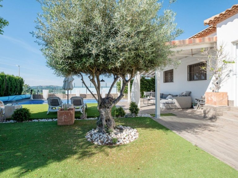 Villa for Sale in San Fulgencio, Alicante 50