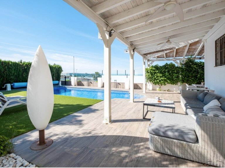 Villa for Sale in San Fulgencio, Alicante 12