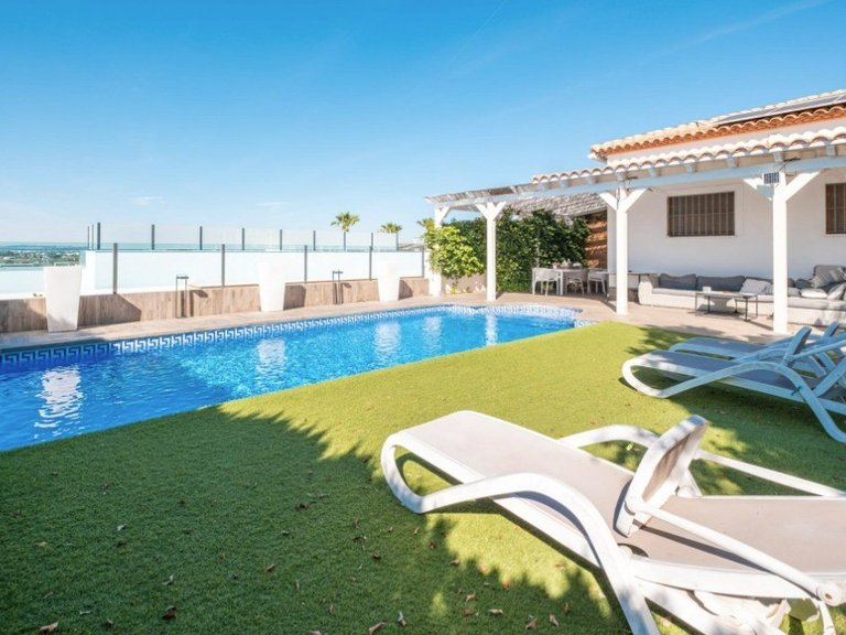 Villa for Sale in San Fulgencio, Alicante 9