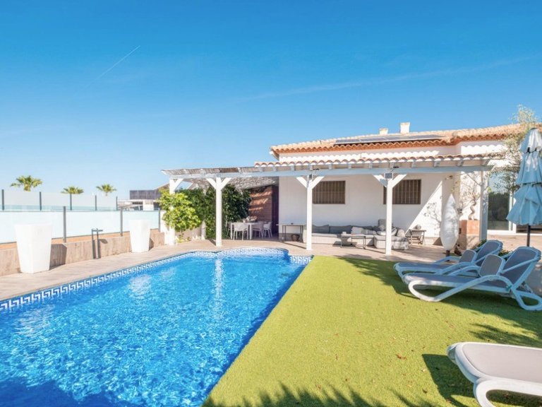 Villa for Sale in San Fulgencio, Alicante 4