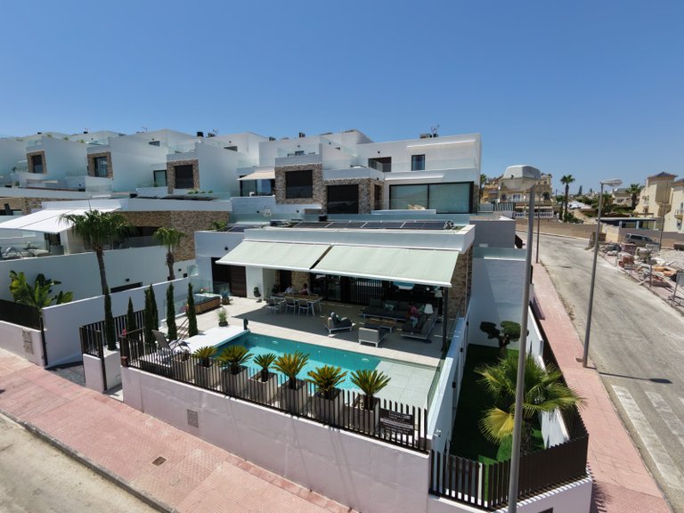 Villa for Sale in Rojales, Alicante 1
