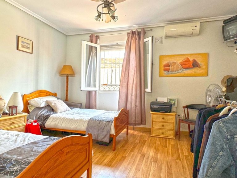 Villa for Sale in Los Balcones - Los Altos del Edén, Torrevieja, Alicante 33