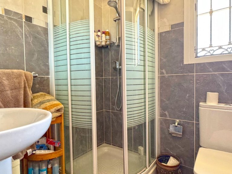 Villa for Sale in Los Balcones - Los Altos del Edén, Torrevieja, Alicante 40