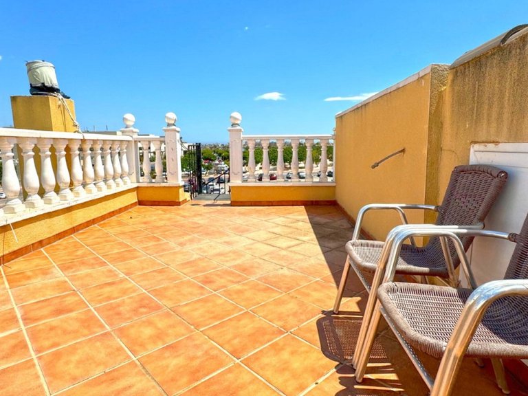 Villa for Sale in Los Balcones - Los Altos del Edén, Torrevieja, Alicante 11