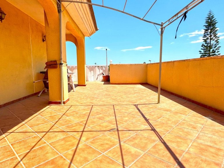 Villa for Sale in Los Balcones - Los Altos del Edén, Torrevieja, Alicante 8