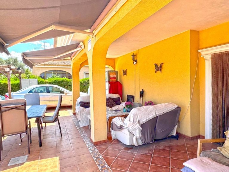 Villa for Sale in Los Balcones - Los Altos del Edén, Torrevieja, Alicante 18