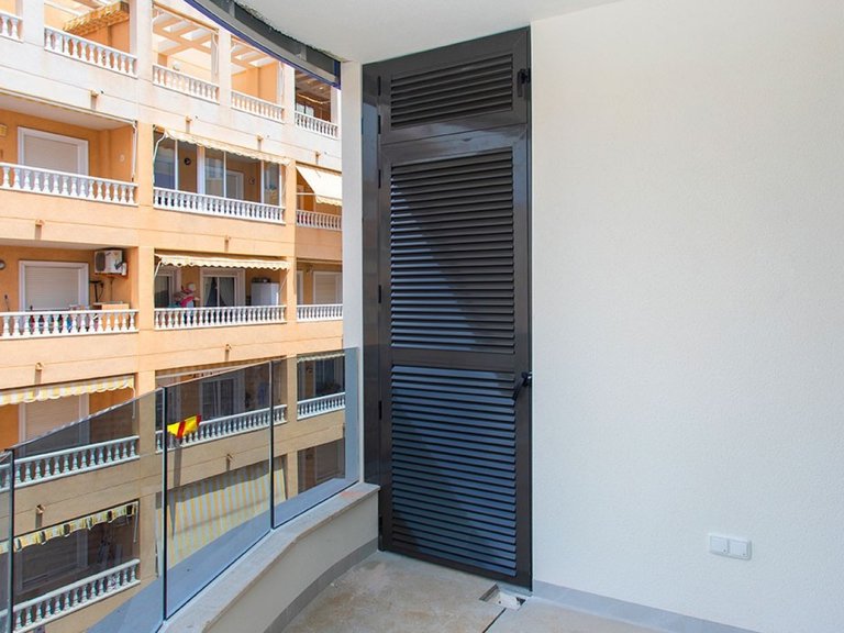 Apartment for Sale in Playa del Cura, Torrevieja, Alicante 8