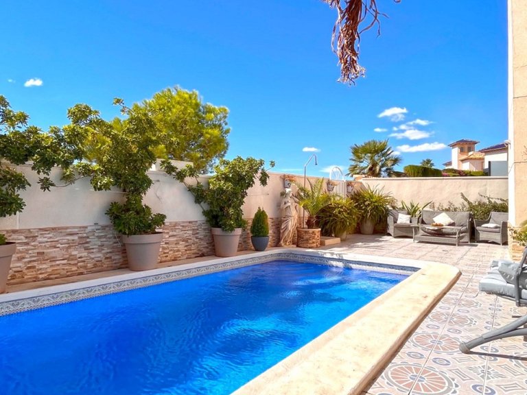 Villa for Sale in Costa Blanca Orihuela Costa, Alicante 23