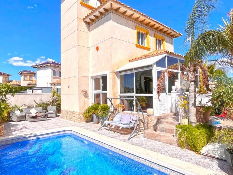 Villa for Sale in Costa Blanca Orihuela Costa, Alicante 1