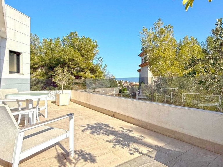 Villa for Sale in Villamartin, Orihuela Costa, Alicante 18