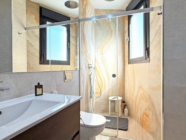 Villa for Sale in Villamartin, Orihuela Costa, Alicante 34