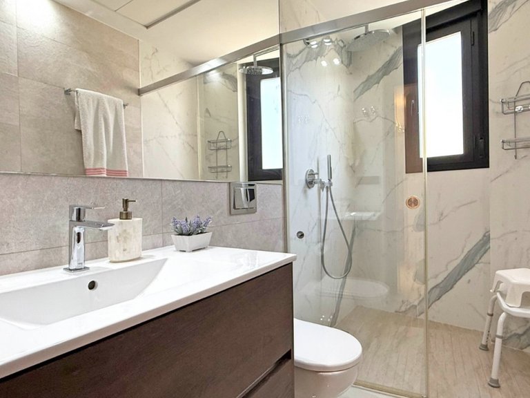 Villa for Sale in Villamartin, Orihuela Costa, Alicante 35