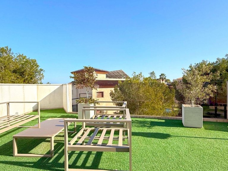 Villa for Sale in Villamartin, Orihuela Costa, Alicante 36