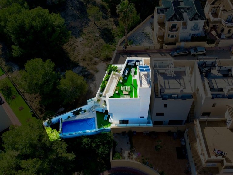 Villa for Sale in Villamartin, Orihuela Costa, Alicante 13