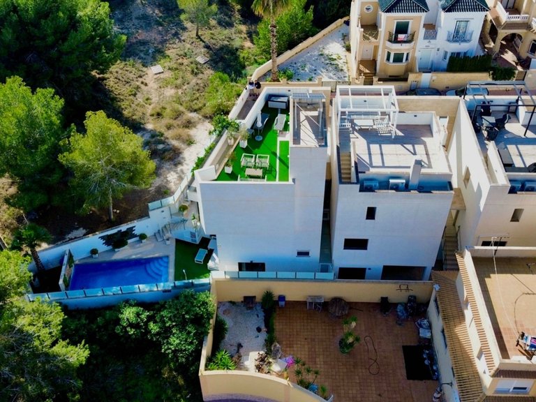 Villa for Sale in Villamartin, Orihuela Costa, Alicante 17