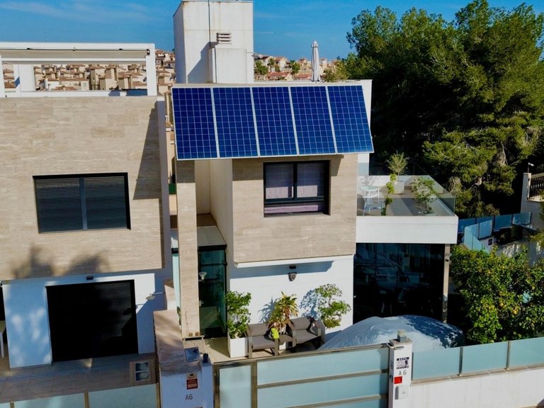 Villa for Sale in Villamartin, Orihuela Costa, Alicante 2