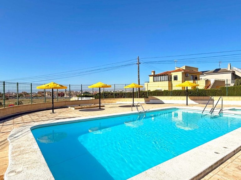 Villa for Sale in Torrevieja, Alicante 15