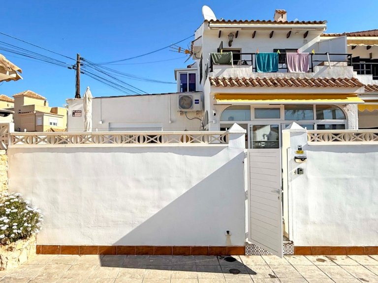 Villa for Sale in Torrevieja, Alicante 2