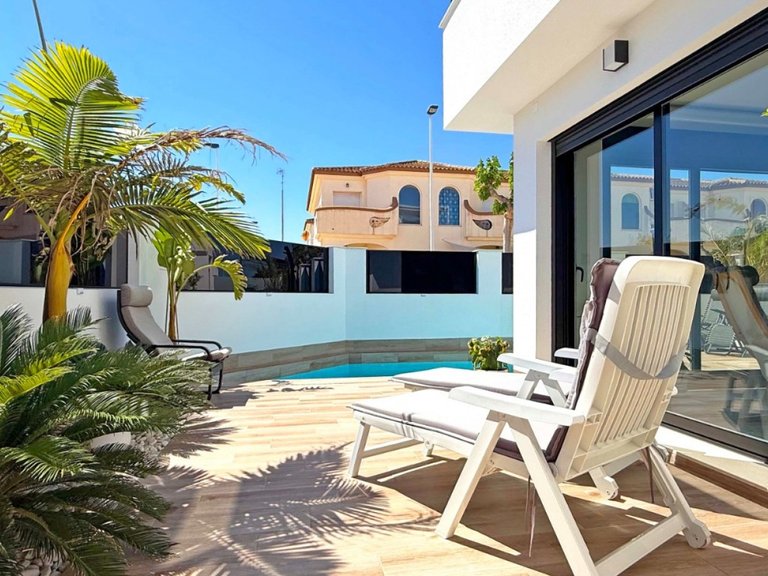 Villa for Sale in San Pedro Del Pinatar, Murcia 11