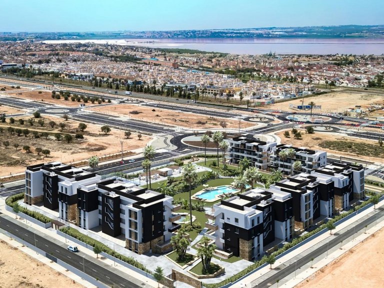 Apartment for Sale in Torrevieja, Alicante 3