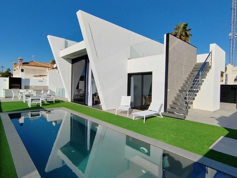Villa for Sale in Orihuela Costa, Alicante 7