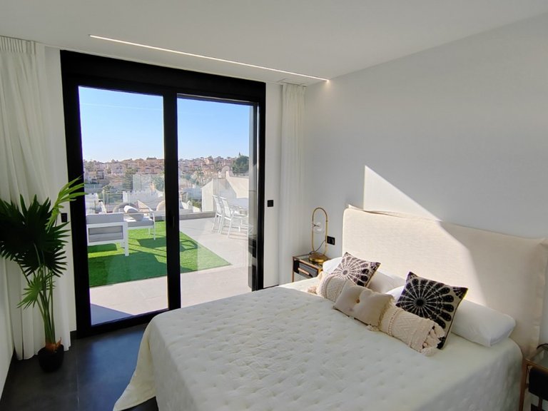 Villa for Sale in Orihuela Costa, Alicante 24