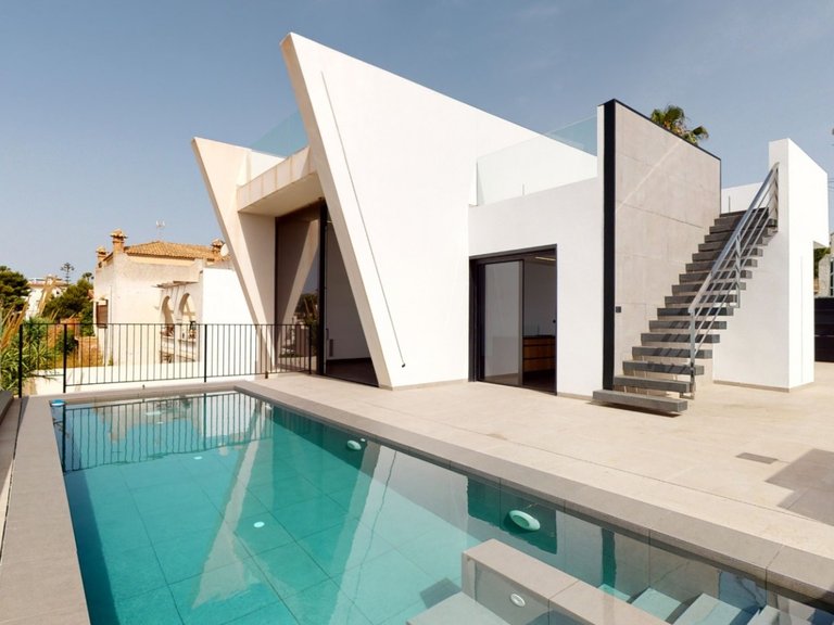 Villa for Sale in Orihuela Costa, Alicante 2