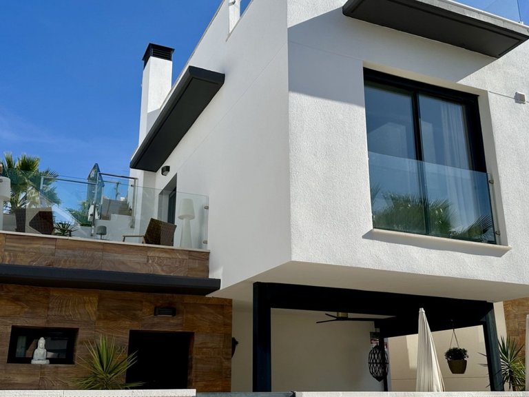 Villa for Sale in Costa Blanca Orihuela Costa, Alicante 46