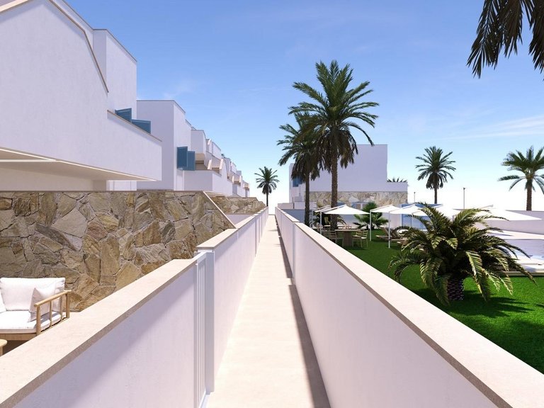 Villa for Sale in Pilar De La Horadada, Alicante 4