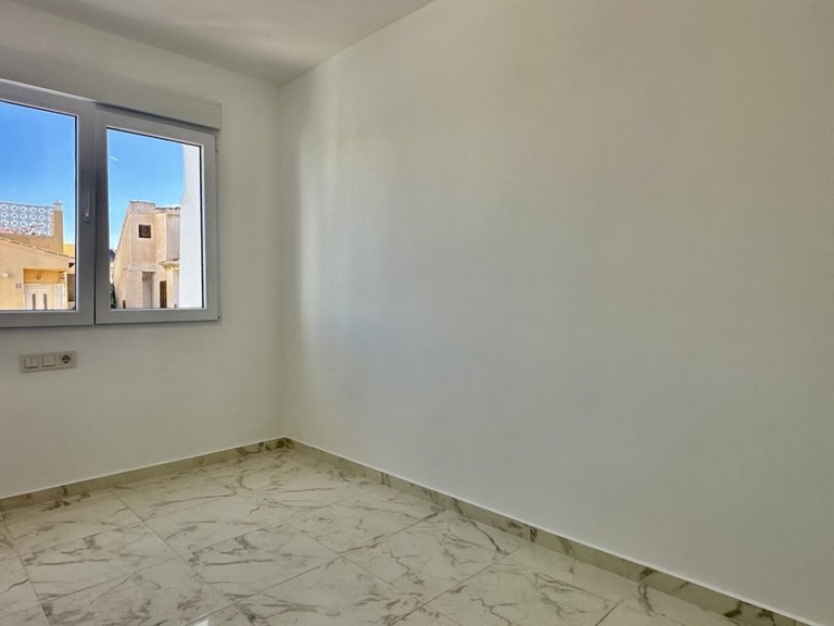 Town House for Sale in Torrevieja, Alicante 18