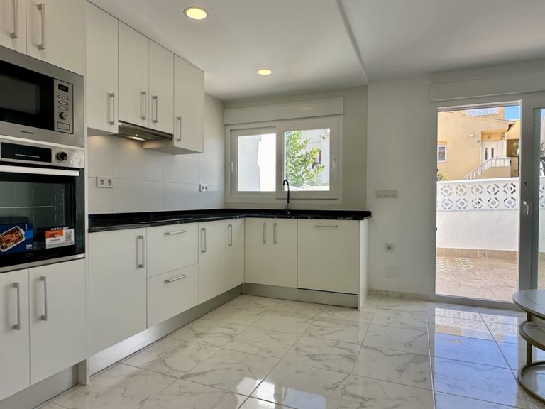 Town House for Sale in Torrevieja, Alicante 9