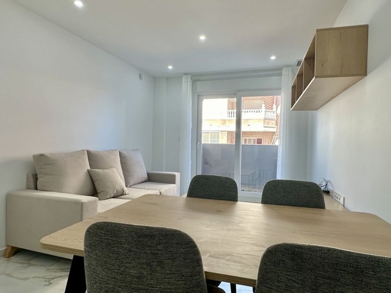 Apartment for Sale in Torrevieja, Alicante 25