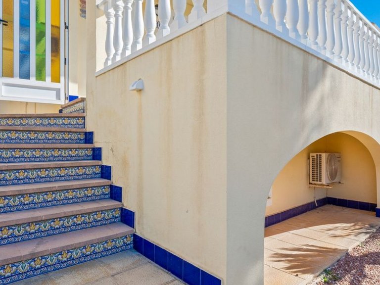 Villa for Sale in Benijófar, Alicante 9