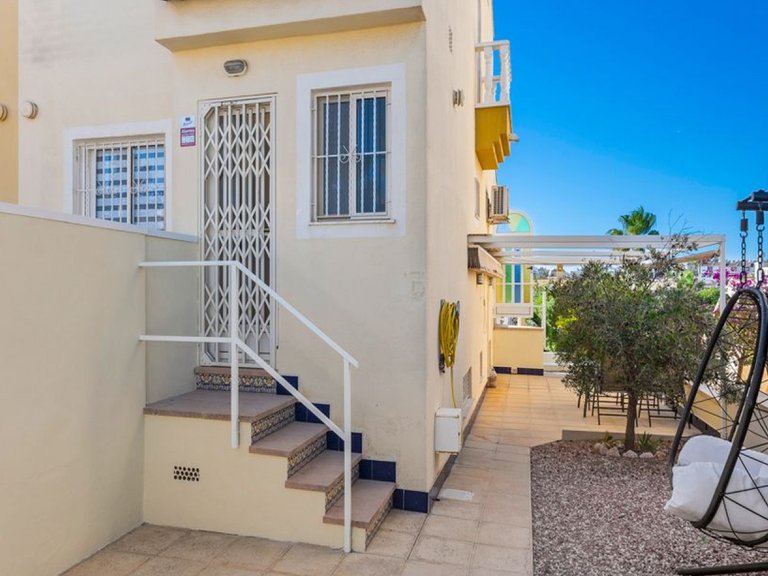 Villa for Sale in Benijófar, Alicante 13