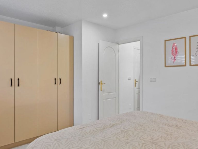 Villa for Sale in Benijófar, Alicante 38