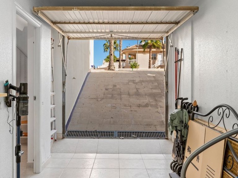 Villa for Sale in Benijófar, Alicante 42