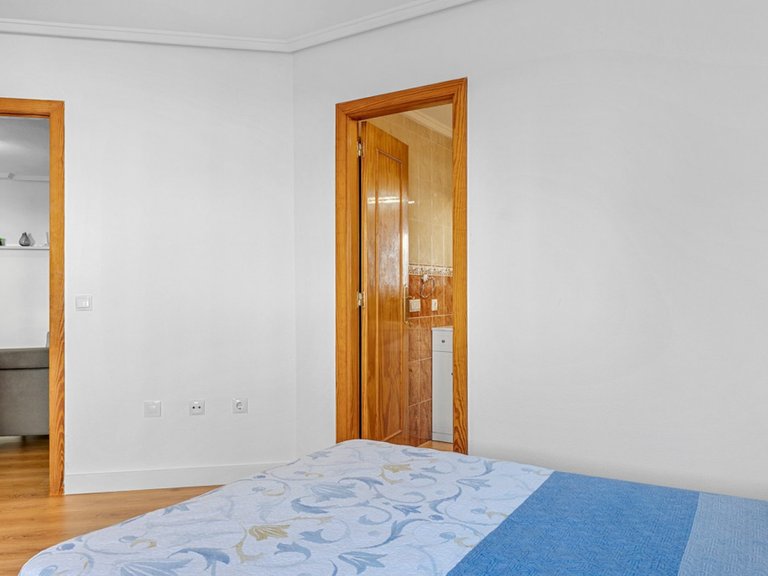 Apartment for Sale in Torrevieja, Alicante 9