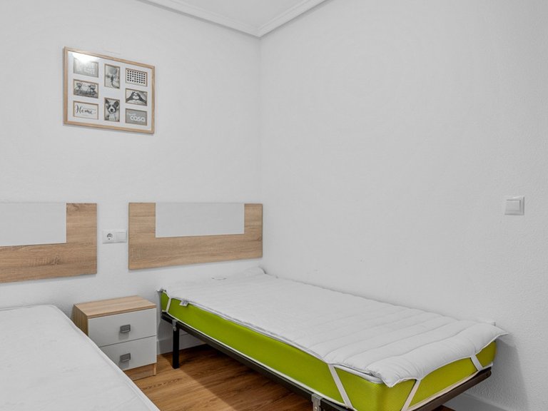 Apartment for Sale in Torrevieja, Alicante 14