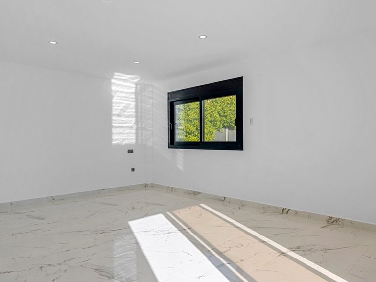 Villa for Sale in Orihuela Costa, Alicante 6